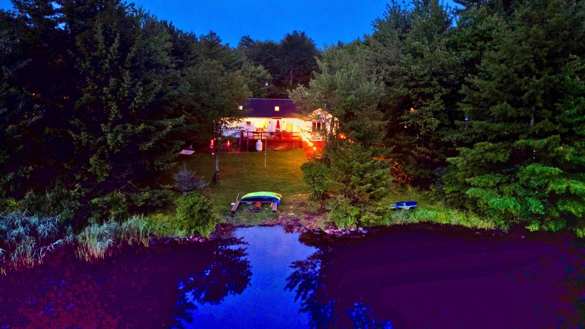 Zen Den - Pocono Lakefront With Hot Tub ! Pocono Summit Екстер'єр фото